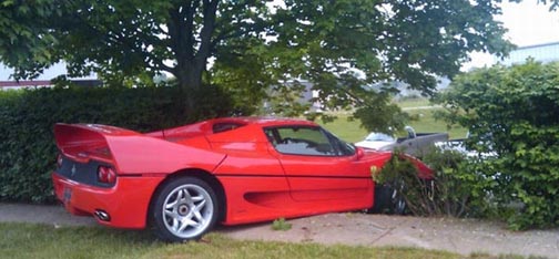 http://www.forumpassat.fr/uploads/11_504x-ferrari-f50-crash.jpg