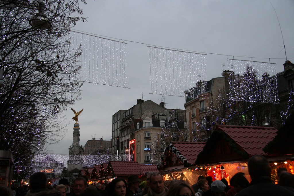 http://www.forumpassat.fr/uploads/20_reims_-_marche_de_noel_-_6_decembre_2008_024.jpg